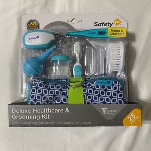Newborn Deluxe Healthcare & Grooming Kit